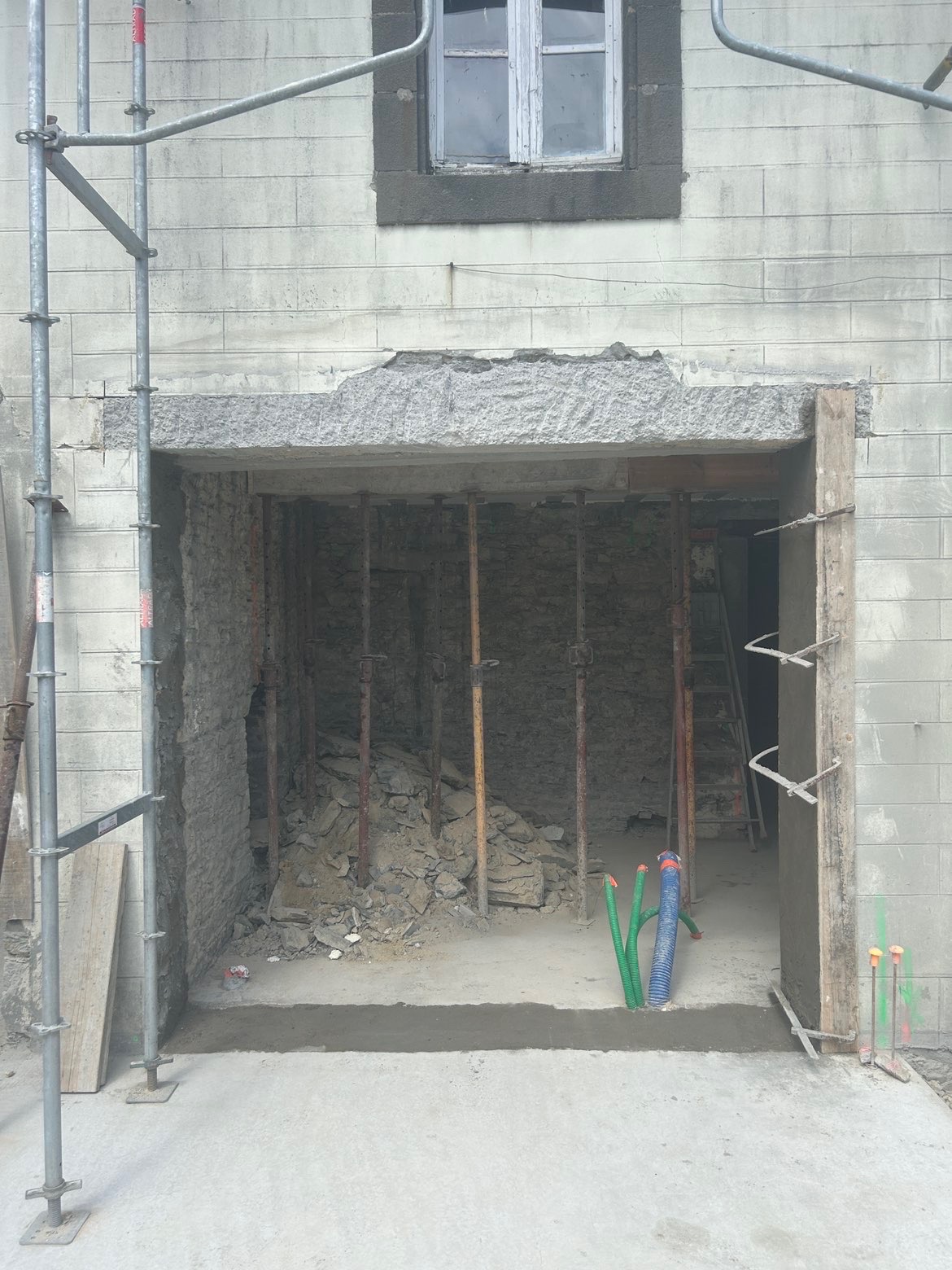 Création ouverture linteau — RIO Construction