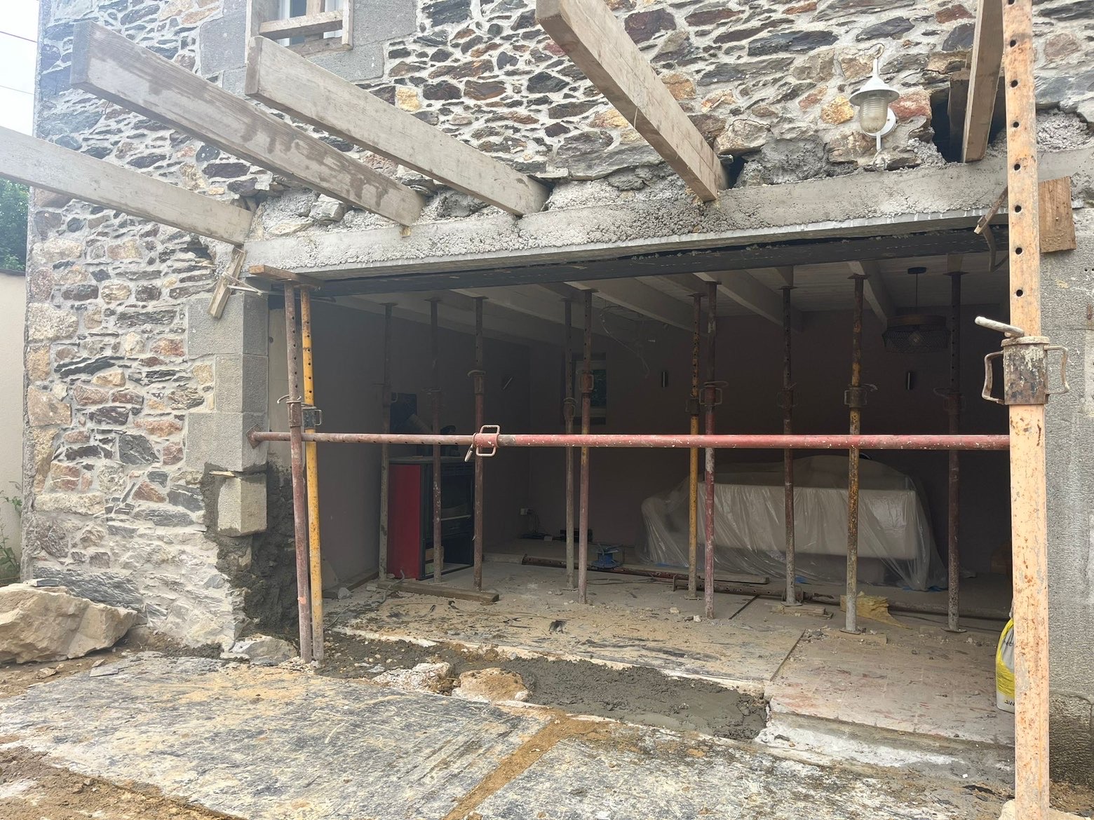 Structure extension maison pierre — RIO Construction